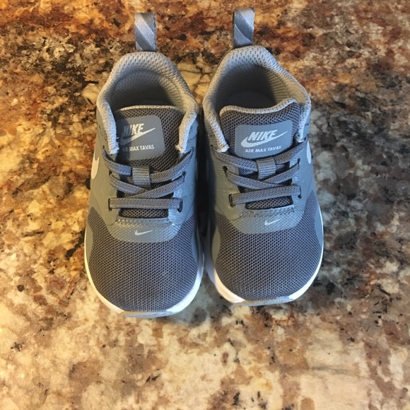 Nike shoes 4c - Picture 2 of 6